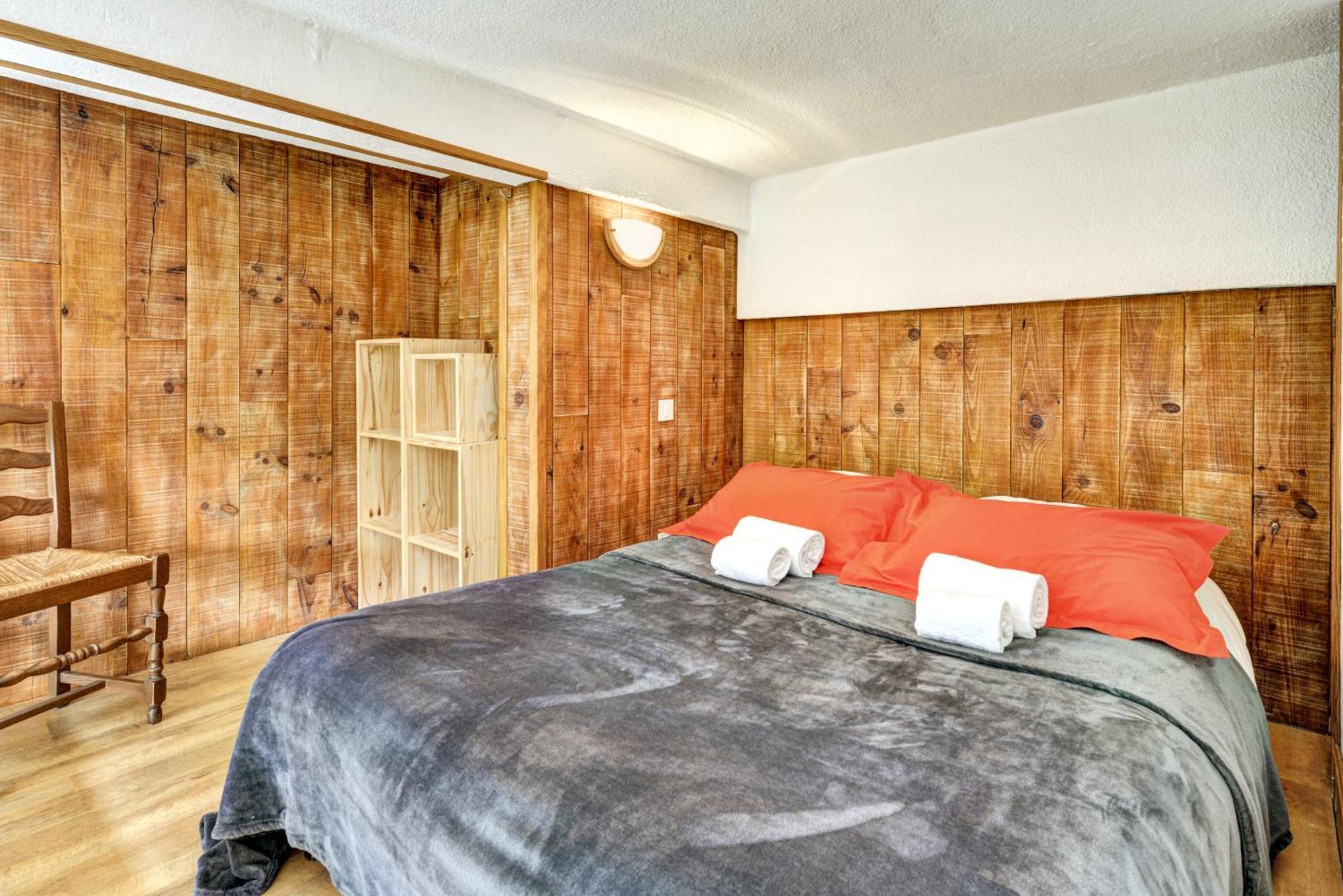 Hotel Restaurant Gites Les 5 Saisons Freissinieres エクステリア 写真
