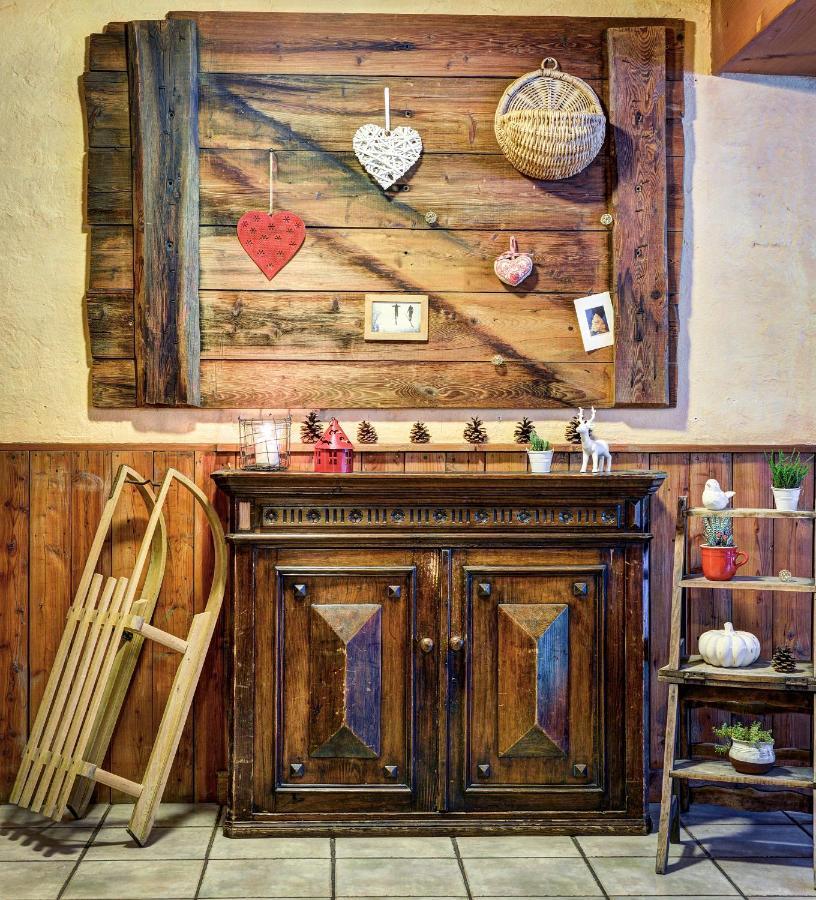 Hotel Restaurant Gites Les 5 Saisons Freissinieres エクステリア 写真