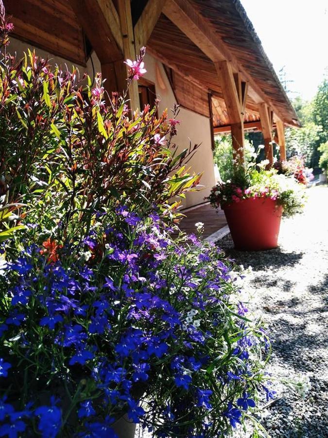 Hotel Restaurant Gites Les 5 Saisons Freissinieres エクステリア 写真