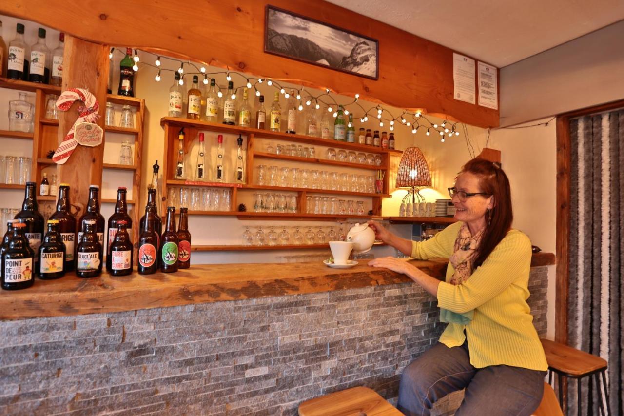 Hotel Restaurant Gites Les 5 Saisons Freissinieres エクステリア 写真